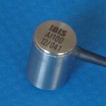 AI100.021.025 100 mV/g, single axis IBIS GmbH accelerometer & vibration sensor, clamp mount, 2.5 metre (8 ft) PUR cable, pigtail ends.