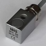 AR100.928.050 100 mV/g, single axis IBIS GmbH accelerometer & vibration sensor, cuboid body, one bolt mount, 5.0 m cable